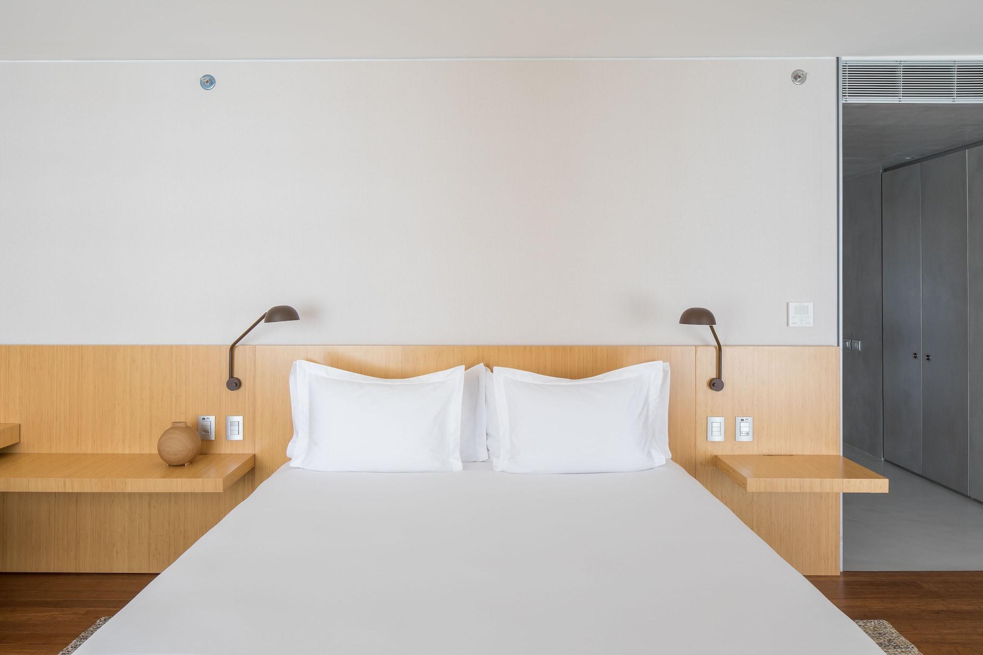 Hotel B 5*