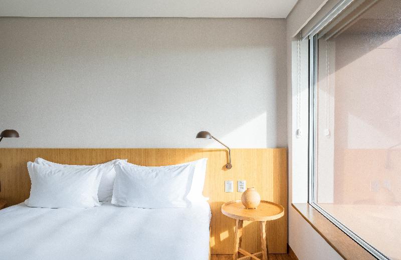 Hotel B 5*
