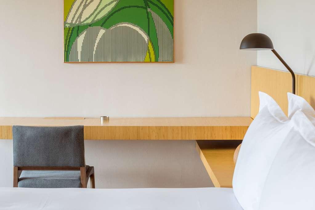 B Hotel 5*