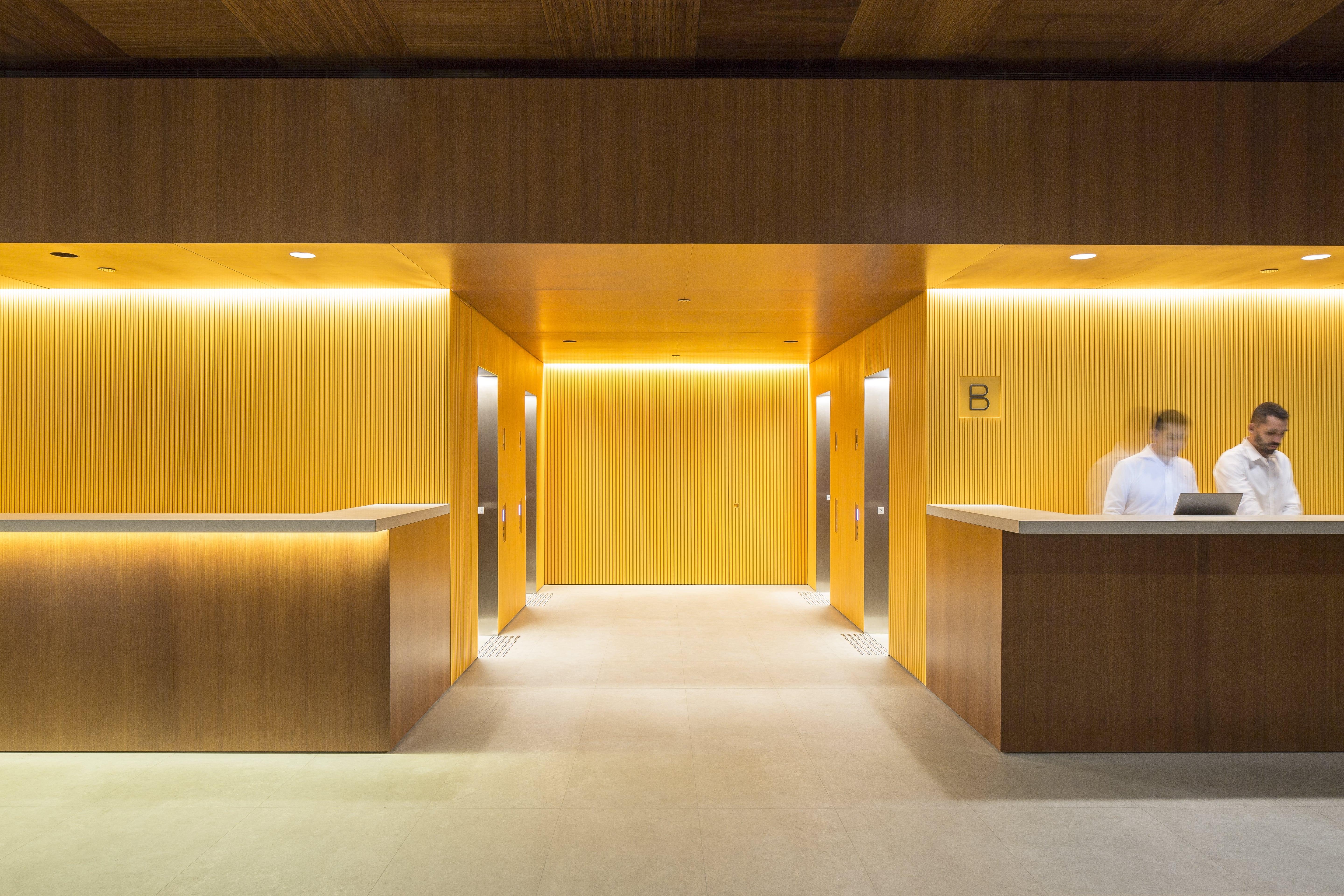 Hotel B